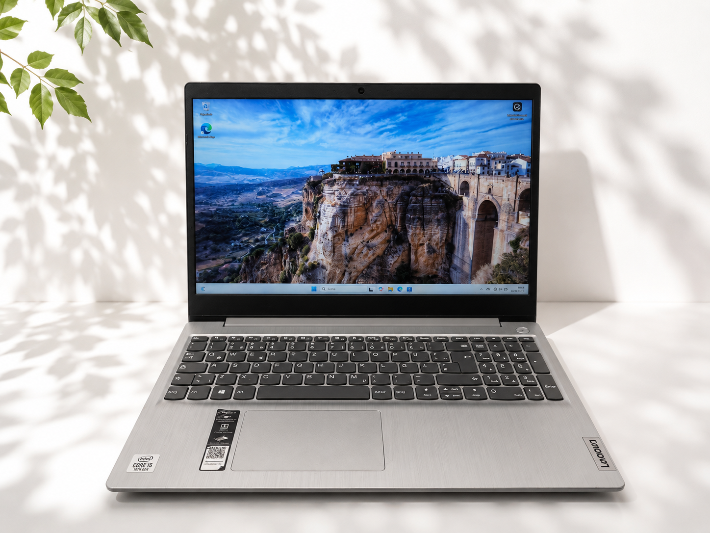 Lenovo IdeaPad 3 15IIL05 – Originalfoto des angebotenen Geräts